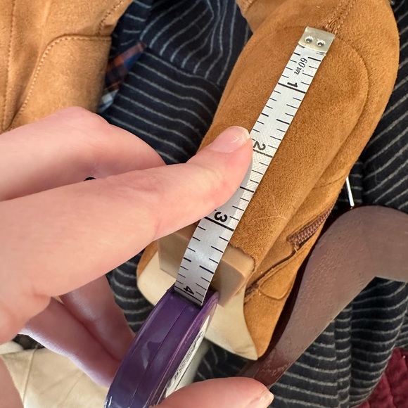 NWT Express brown heeled booties - Picture 4 of 4